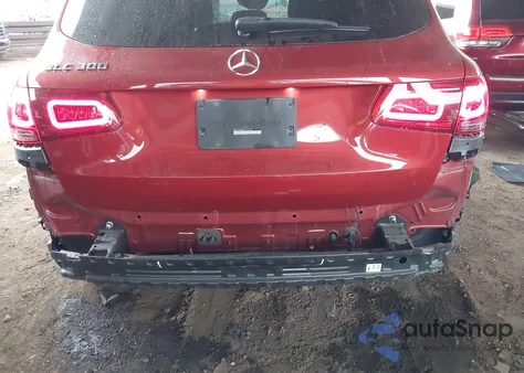 2020 Mercedes-Benz Glc 300 z USA, uszkodzony, nr VIN WDC0G8DB0LF726295